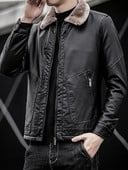 Modern férfi bőrkabát tollas gallérral