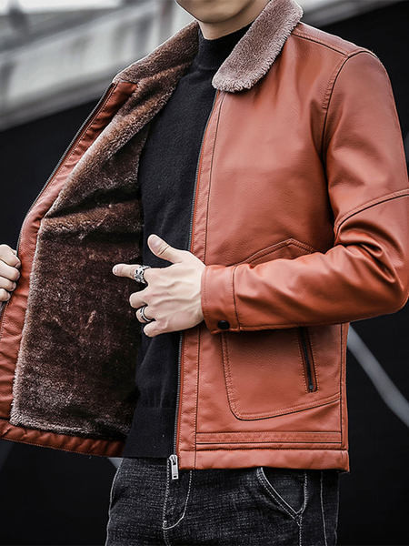 Modern férfi bőrkabát tollas gallérral