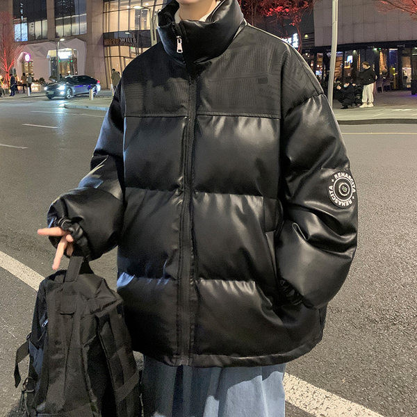 Férfi téli kabát cipzárral és magas gallérral