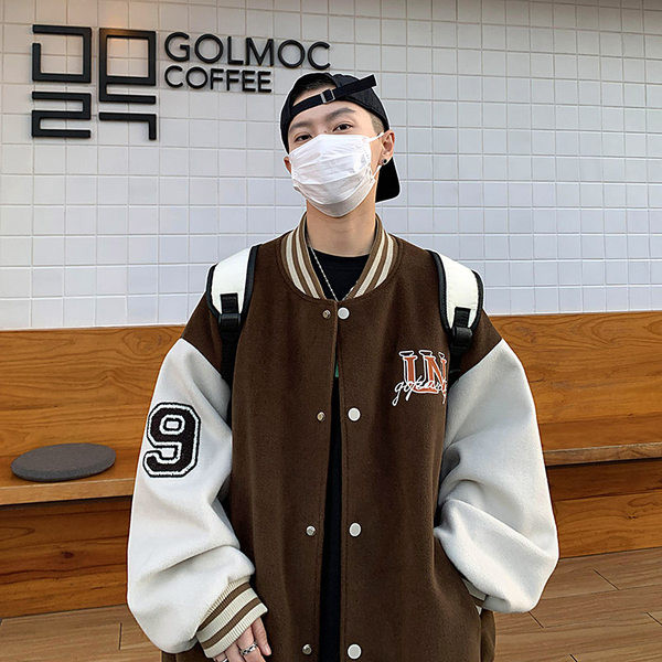 Ingyenes modell férfi dzseki alacsony gallérral