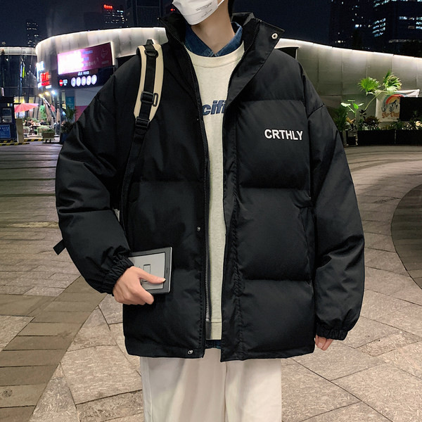 Férfi széles kabát hímzéssel - télire alkalmas