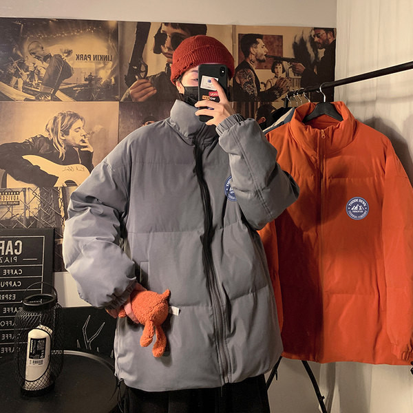 Kõrge krae ja embleemiga vabaaja meeste jope