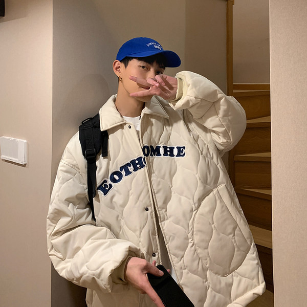 Új modell férfi steppelt kabát hímzéses felirattal