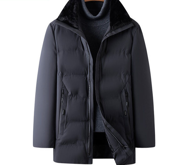 Običan model muške zimske jakne sa džepovima