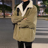 Férfi farmerdzseki vastag béléssel és gombos rögzítéssel