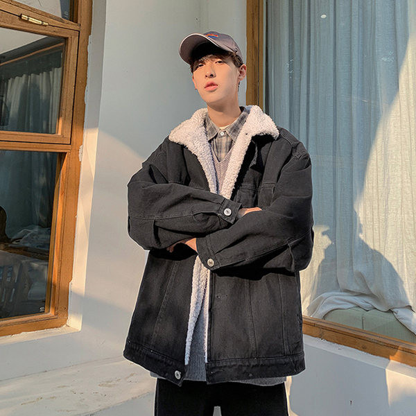 Férfi farmerdzseki vastag béléssel és gombos rögzítéssel