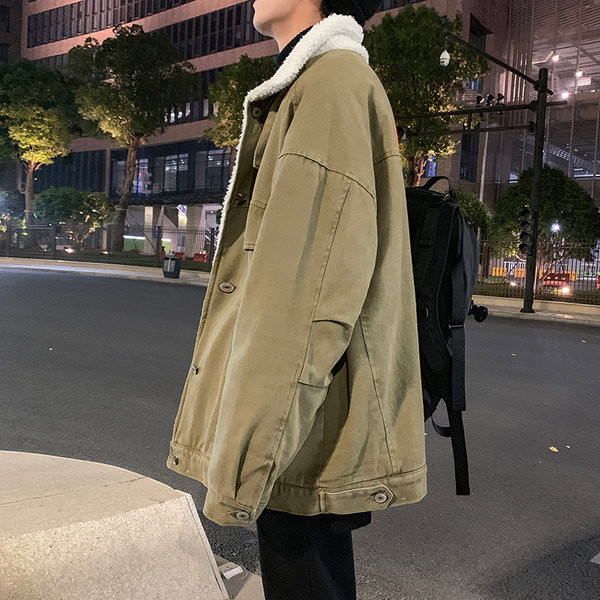 Férfi farmerdzseki vastag béléssel és gombos rögzítéssel