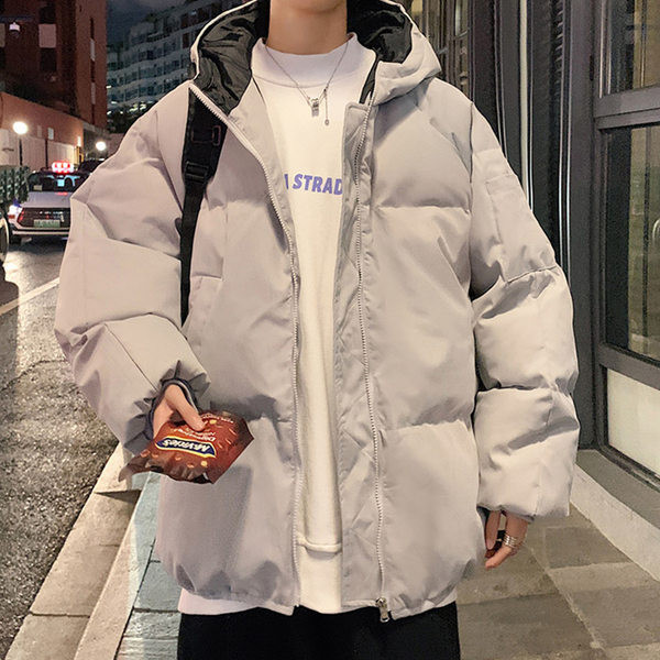 Téli kabát felirattal és kapucnival, három színben