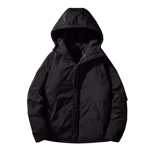 Modern, széles férfi kabát kapucnival