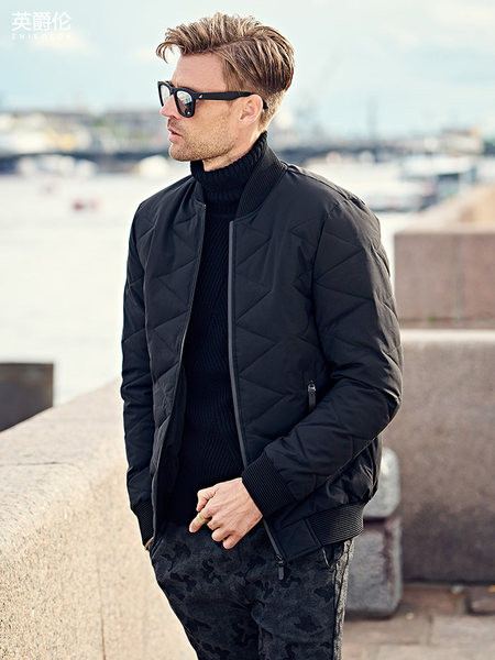 Modern férfi téli kabát ovális nyakkivágással, fekete színben