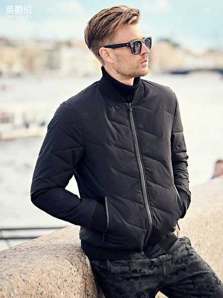 Modern férfi téli kabát ovális nyakkivágással, fekete színben