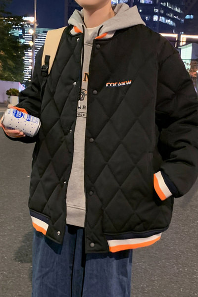 Καθημερινό ανδρικό μπουφάν σε δύο χρώματα