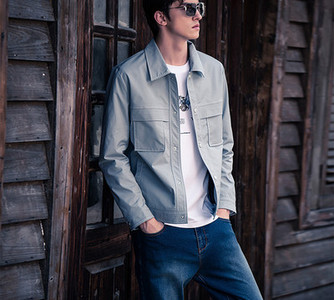 Klassikalise munaga kevadine meeste jope