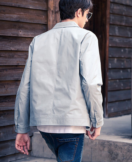 Klassikalise munaga kevadine meeste jope