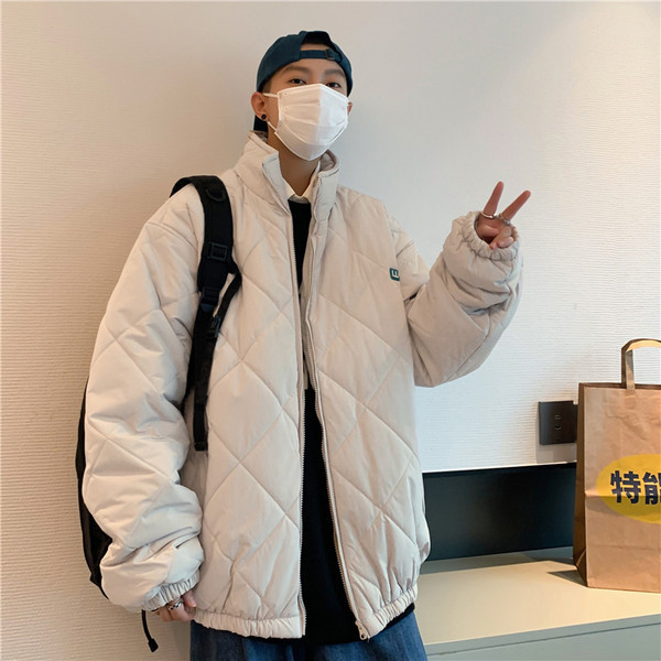 Férfi téli kabát magas gallérral és cipzárral