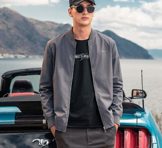 Modern férfi vékony kabát két modellben, cipzárral