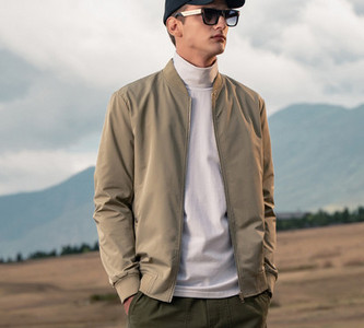 Stílusos férfi dzseki vékony modell cipzárral