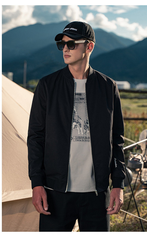 Stílusos férfi dzseki vékony modell cipzárral