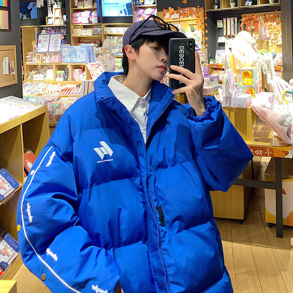 Široki model muške jakne na gumbe bez kapuljače