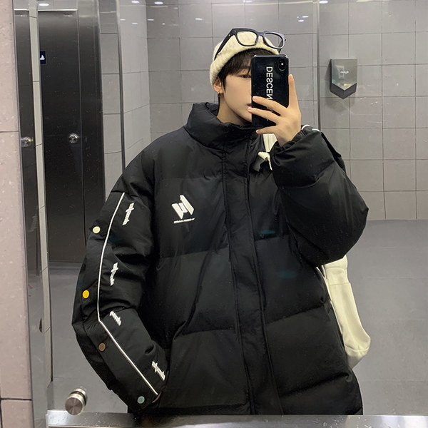 Široki model muške jakne na gumbe bez kapuljače