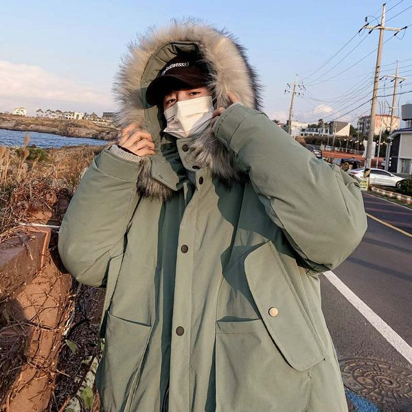 Téli kabát tollal és zsebekkel, három színben