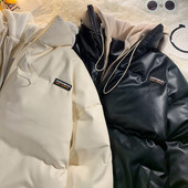 Meleg téli kabát férfiaknak emblémával