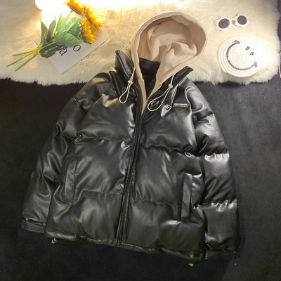 Meleg téli kabát férfiaknak emblémával