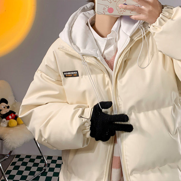 Meleg téli kabát férfiaknak emblémával