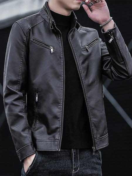 Stiilne meeste nahktagi, millel on lukuga tavaline mudel