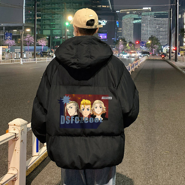 Téli melegítő színes nyomattal a hátoldalán