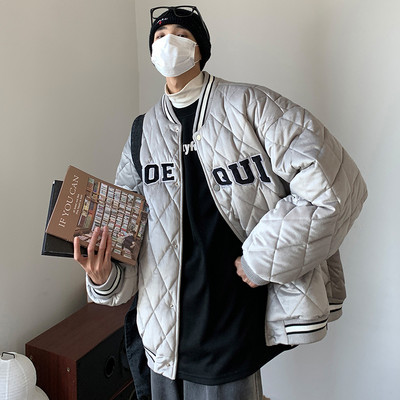 Férfi téli kabát három színben gombokkal, felirattal