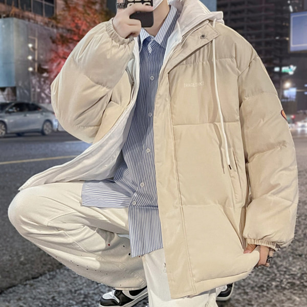 Kapuutsi ja taskutega meeste talvejope