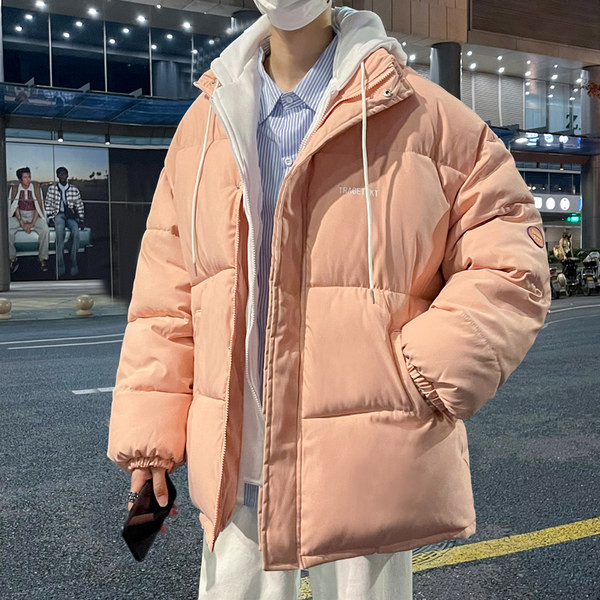 Kapuutsi ja taskutega meeste talvejope