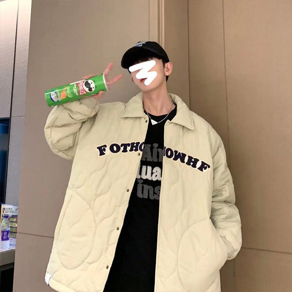 Férfi baseball kabát bézs és fekete felirattal