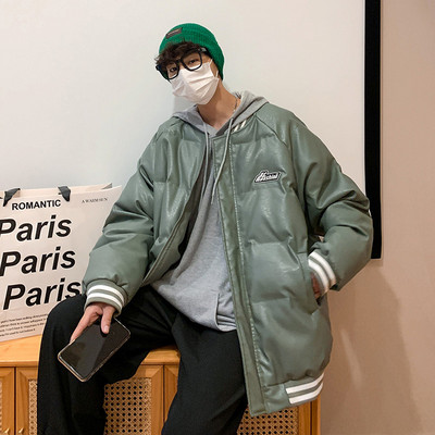 Hétköznapi használatra alkalmas férfi téli kabát felirattal