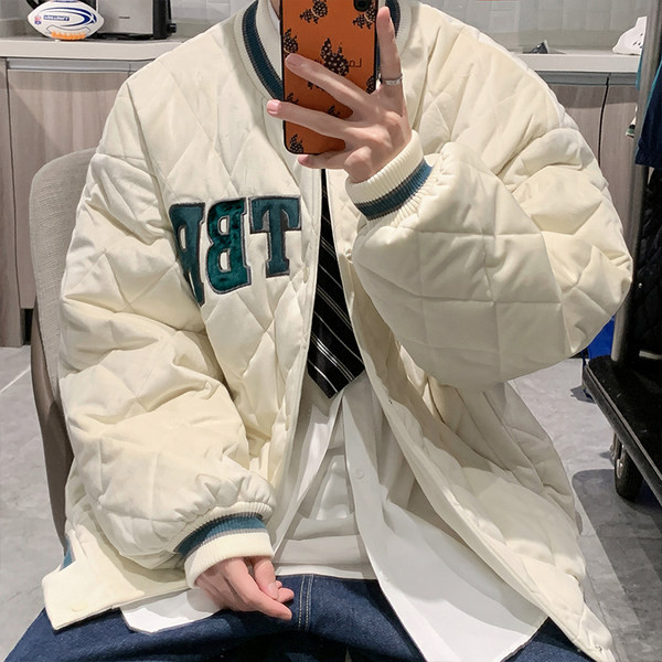 Steppelt hatású férfi baseball kabát