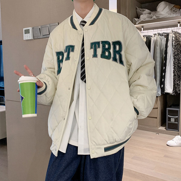 Steppelt hatású férfi baseball kabát