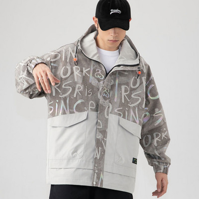 Ingyenes modell férfi kabát kapucnival