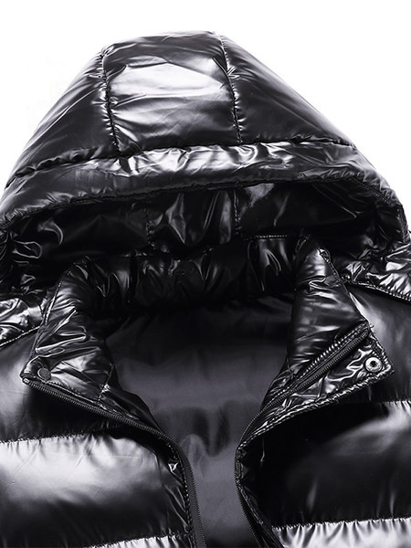 Nööpide ja lukuga meeste talvejope