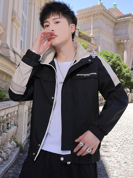 Új modell férfi tavaszi kabát kapucnival - két színben