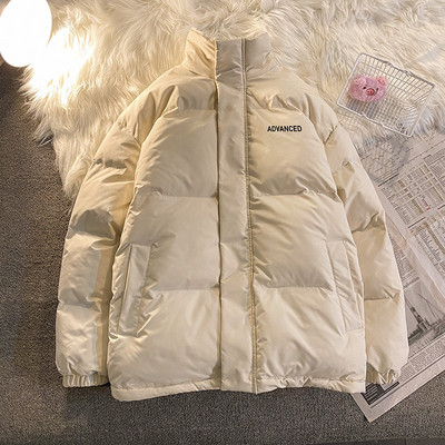 Ανδρικό χειμωνιάτικο μπουφάν με ψηλό γιακά επιγραφή και τσέπη