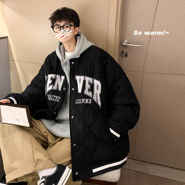 Férfi alkalmi kabát gombokkal és kerek nyakkivágással