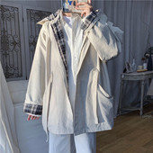 Tasuta mudel taskutega meeste jope