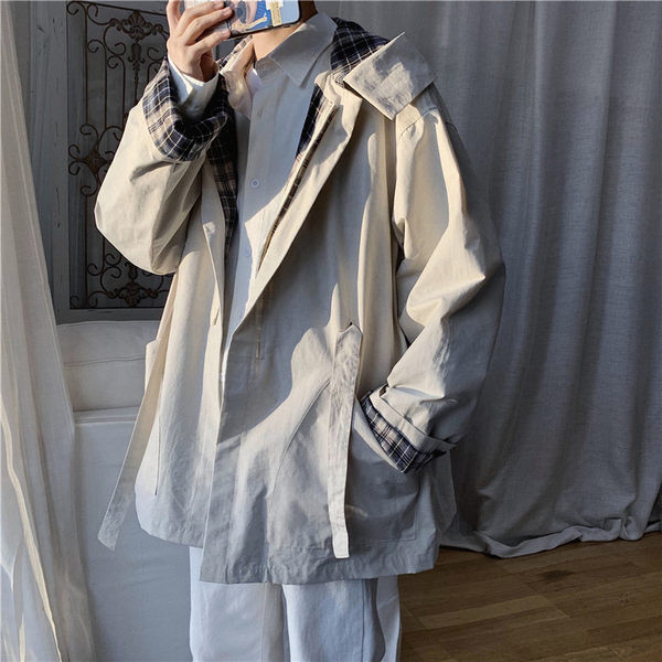 Tasuta mudel taskutega meeste jope