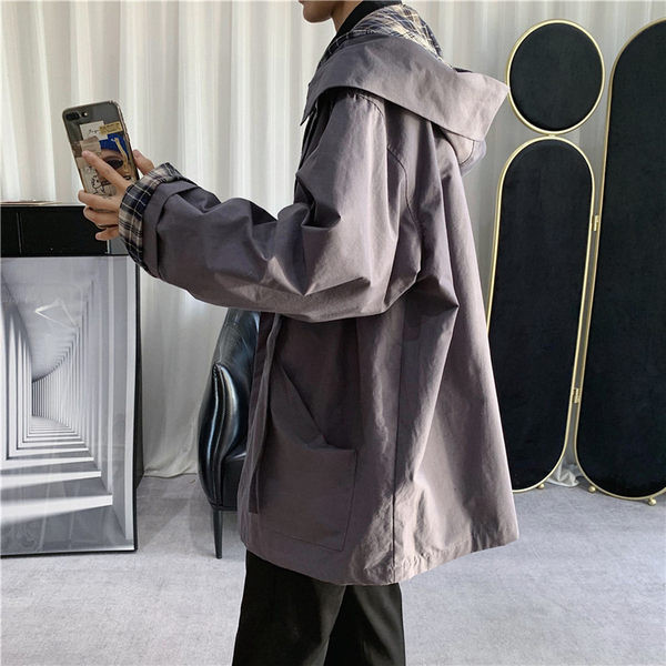 Tasuta mudel taskutega meeste jope