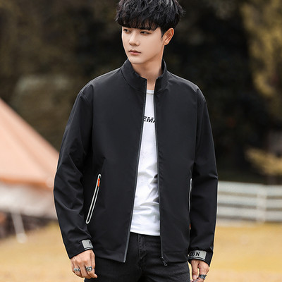 Vékony tavaszi-őszi férfi dzseki cipzárral