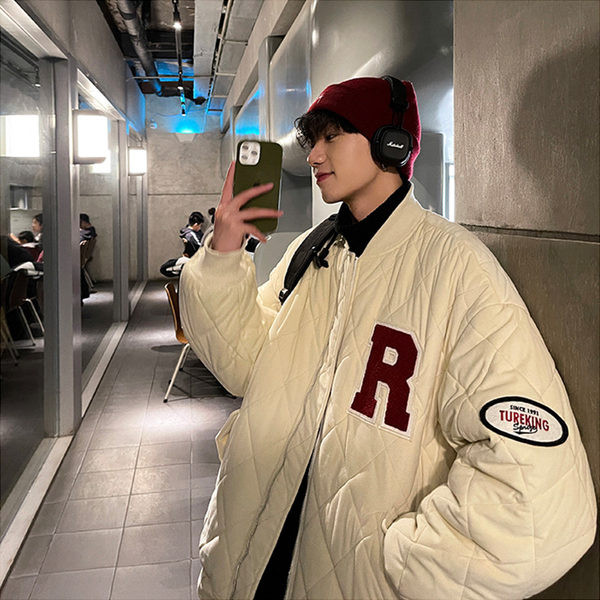 Meeste lai lukuga ja trükiga jope