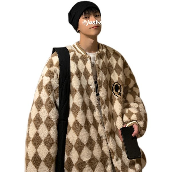 Modern férfi kabát gombokkal