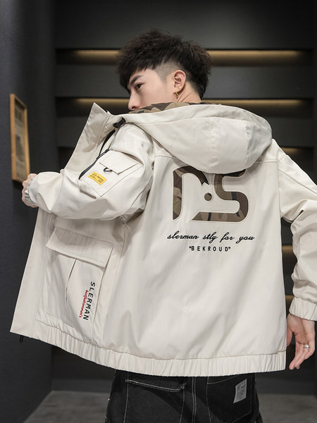 Kapuutsiga ja lipsudega meeste jope - kahte värvi