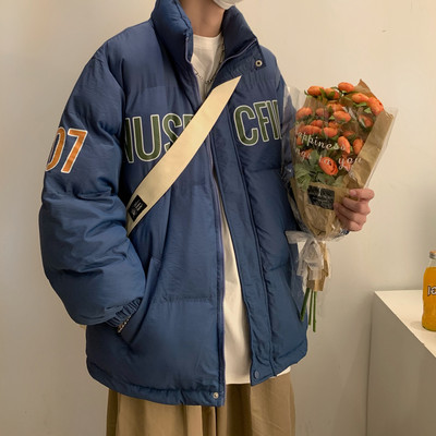 Széles modell férfi téli kabát felirattal